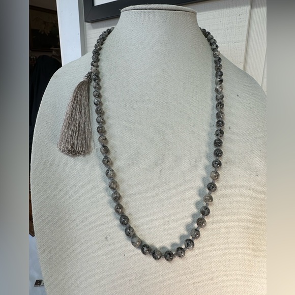 Heavy agate or polished marble gray Mala tassel necklace - Picture 3 of 7